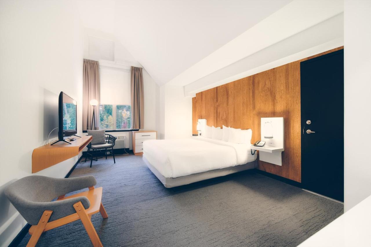 Aava Whistler Hotel Εξωτερικό φωτογραφία