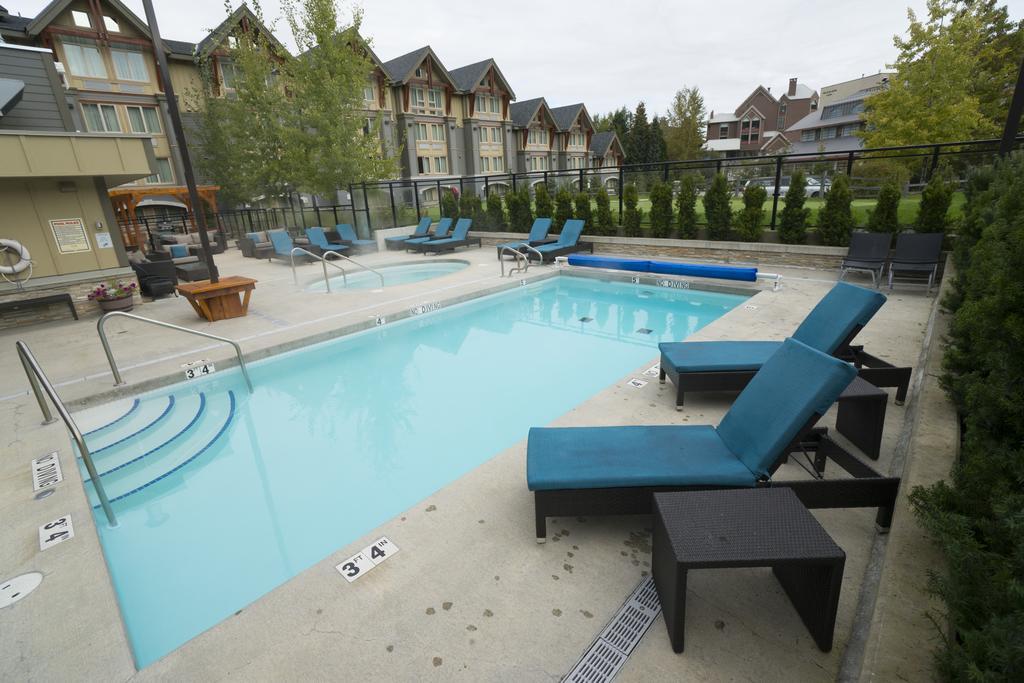 Aava Whistler Hotel Εξωτερικό φωτογραφία